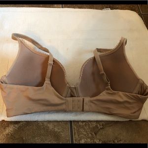 NWOT WORN 1-2x 36D BODY BY VS PUSH UP BRA